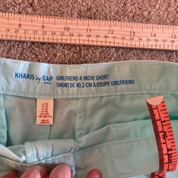 Khakis by Gap 4” Shorts Sz 10 Light Blue/Mint color - Picture 2 of 4
